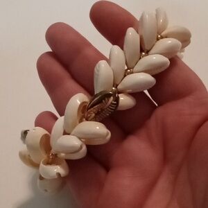 #1119. Genuine Puka Shell And Gold Toned Adjustable Bracelet